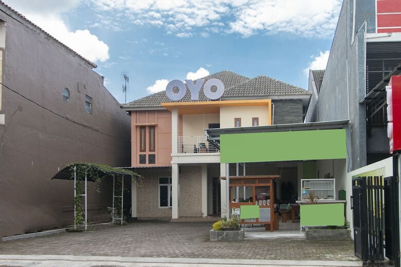 Hotel Oyo 700 Griya Hanum Syariah