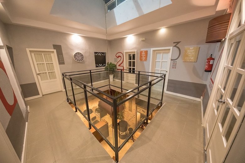 Hostal Factory Rooms Tarifa - Hostel