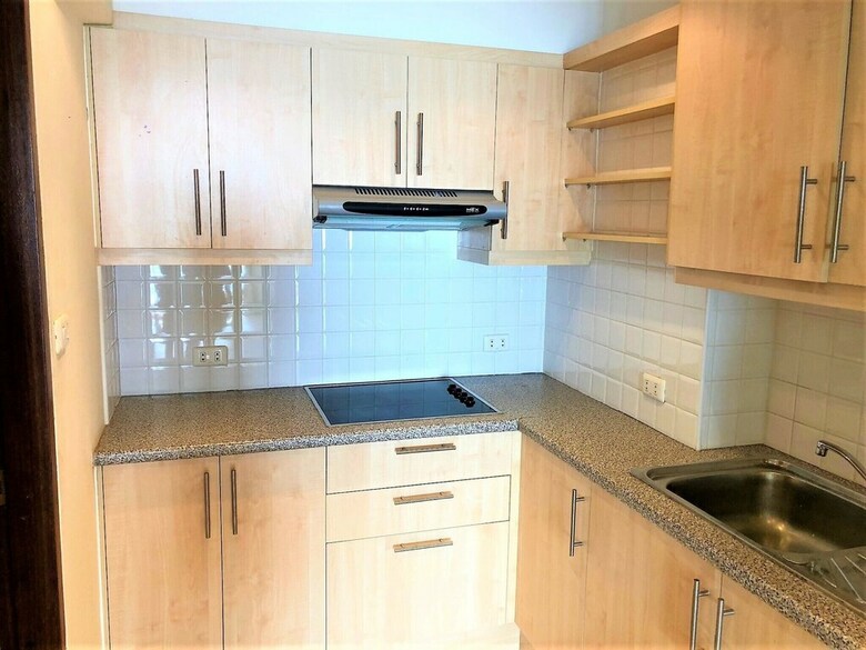 Apartamentos Metro Jomtien Condotel