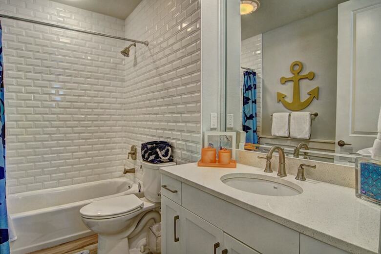 Cinnamon Shore- Blue Lagoon Tc 10102