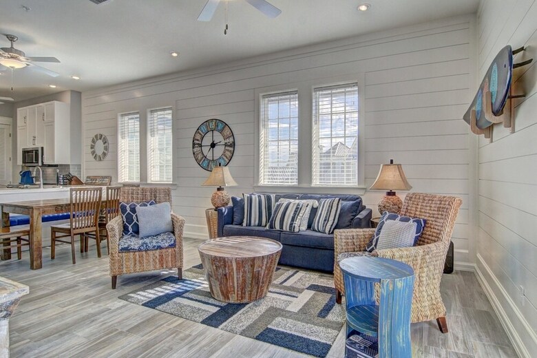 Cinnamon Shore- Breez In Tc 10304
