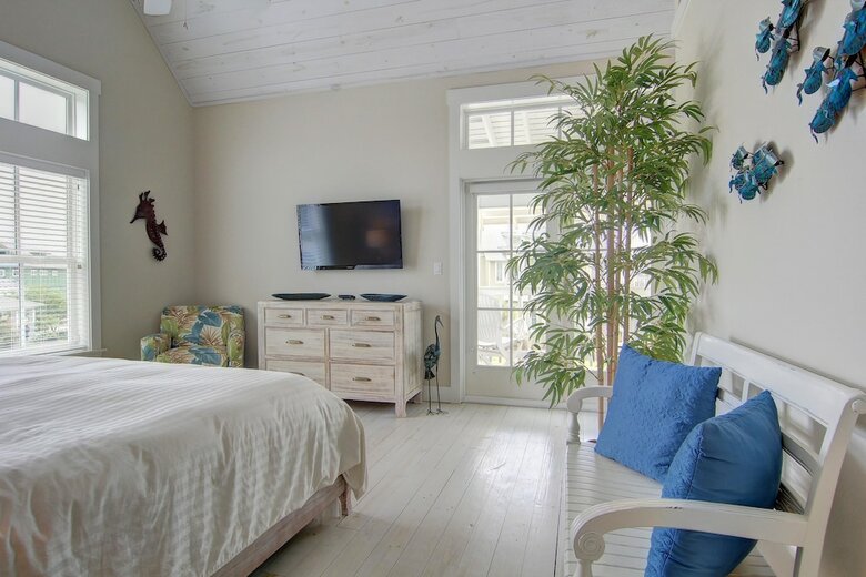 Cinnamon Shore- Amazing Grace 128 St