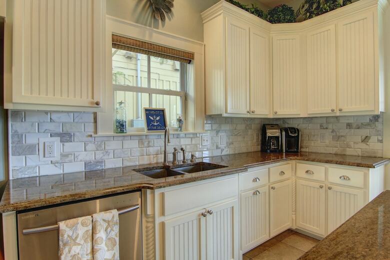 Cinnamon Shore- Lovey Dovey 145 Be