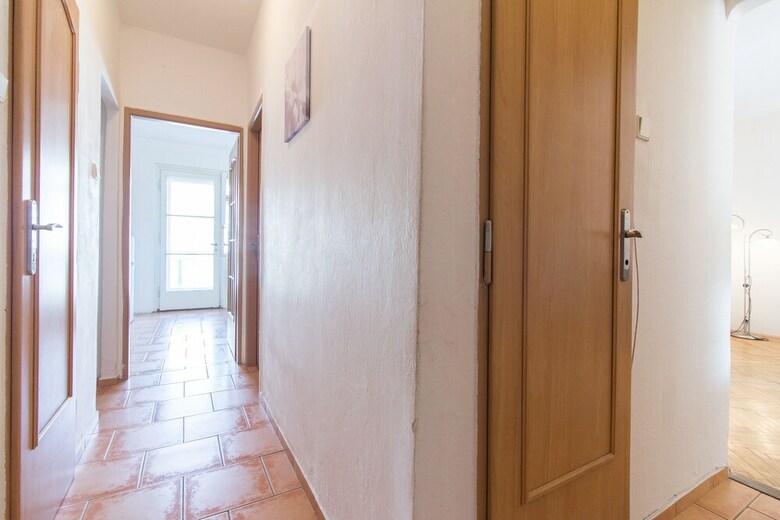 Large Apartment 1min Walk To Metro Andel By Easybnb