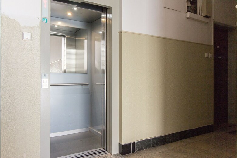 Large Apartment 1min Walk To Metro Andel By Easybnb
