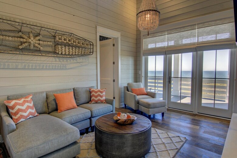 Cinnamon Shore- Barefoot Beach 236 Se