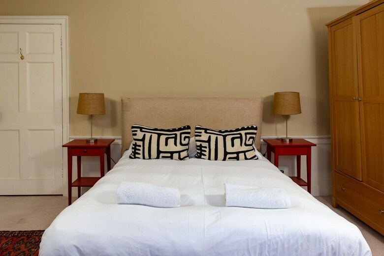 Apartamentos Stunning 4-bedroom Central Edinburgh
