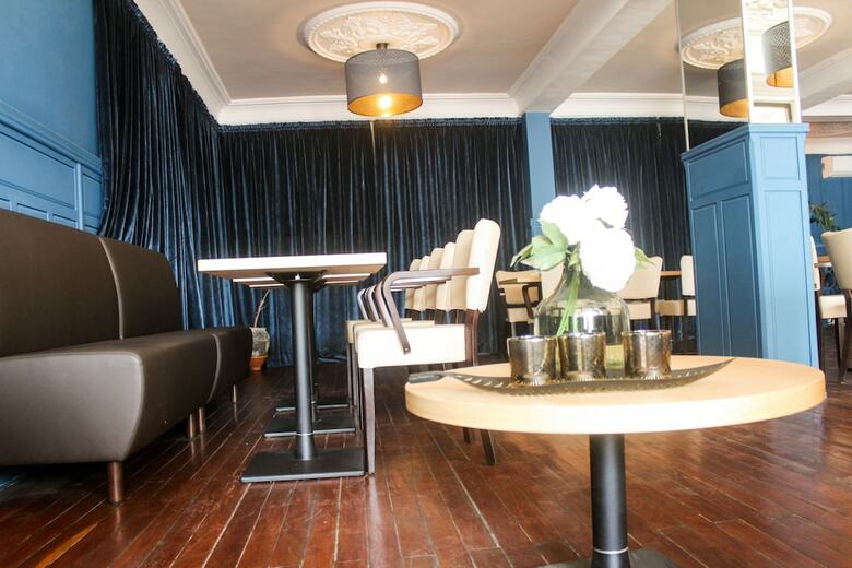 Sacha Hotel