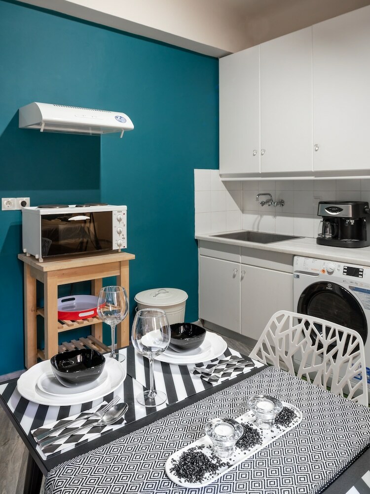 Modern Apartment In The Heart Of Plaka