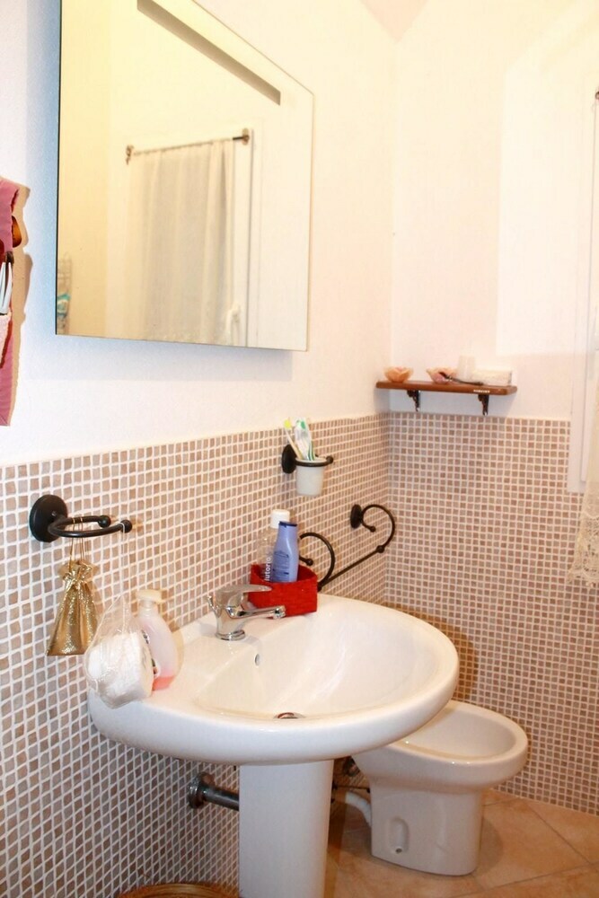 Apartment With 2 Bedrooms In Castelsardo - 500 M From The Beach