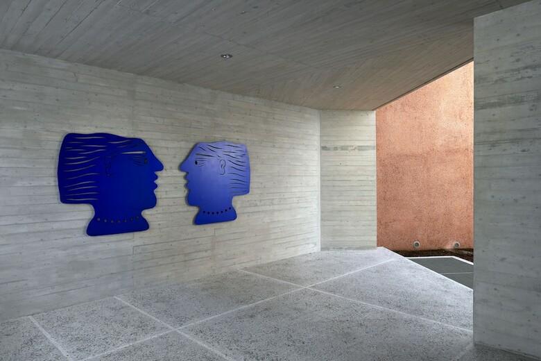 Apartamentos Athens Bluebuilding
