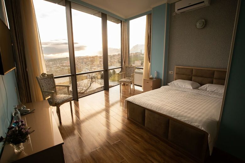 Nork Hotel