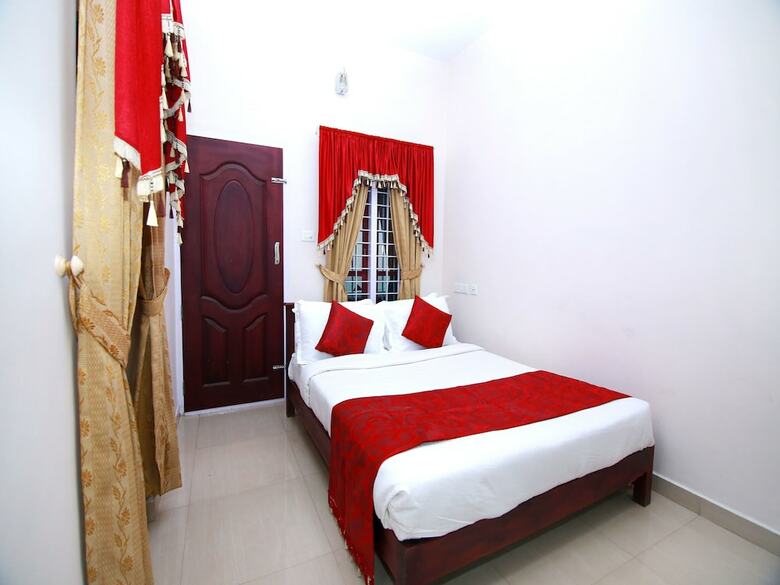 Hotel Oyo 15548 Mackal Residency