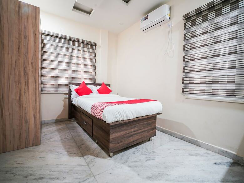 Hotel Oyo 22445 Lakshmi Residency