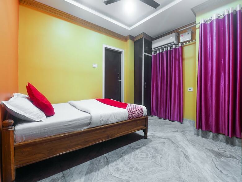 Hotel Oyo 17180 Danni's
