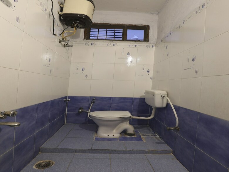Hotel Oyo 16135 Krupa Service Apartment