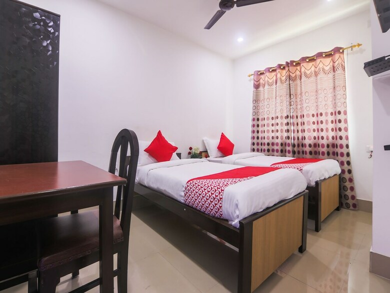 Hotel Oyo 23008 Labanya Holiday Home