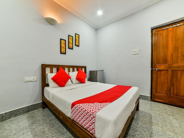 Hotel Oyo 29082 Pavitra Beach Home
