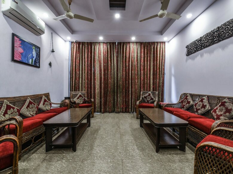 Hotel Oyo 7304 Stay Jangpura