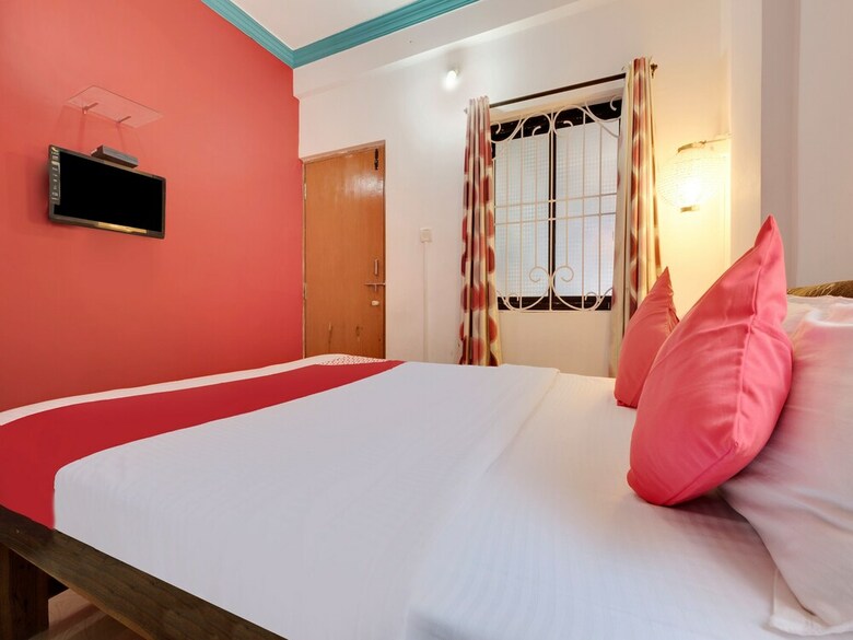 Hotel Oyo 3400 Waves 18