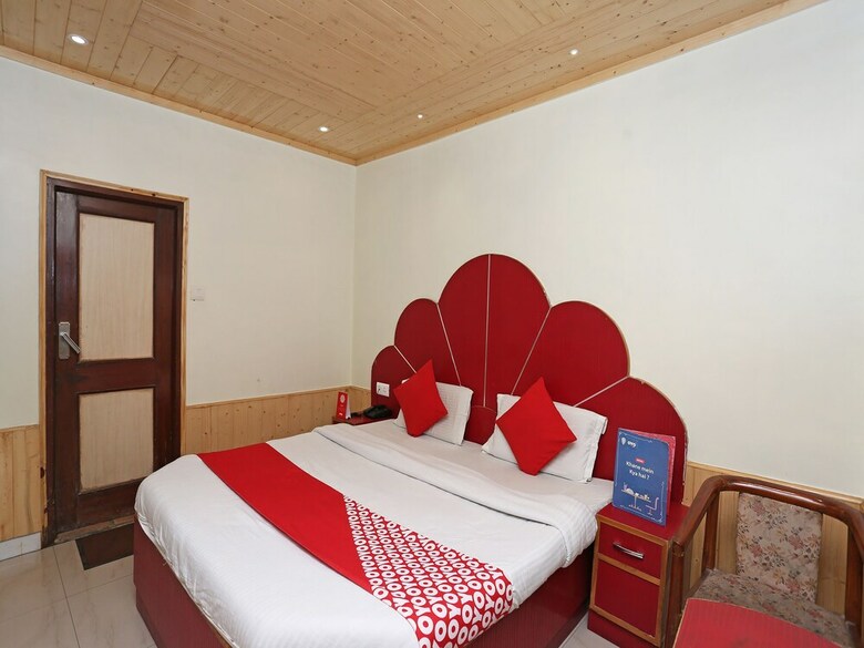 Hotel Oyo 27002 H S R Ram Bazaar