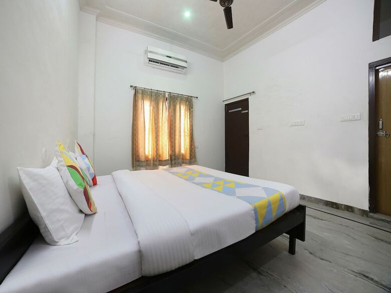 Oyo Home 22635 Modern Villa 3bhk
