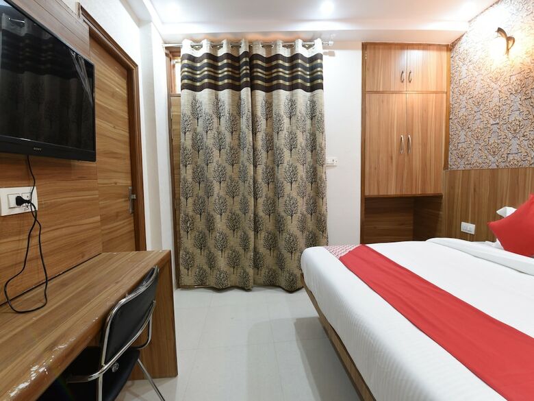 Apartamentos Oyo 14387 Luxury Inn
