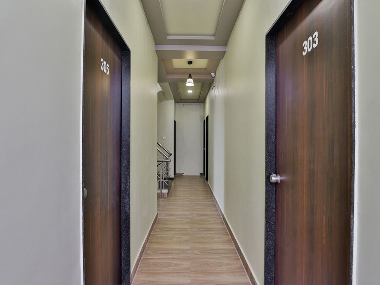 Oyo 17339 Hotel Daksh Somnath