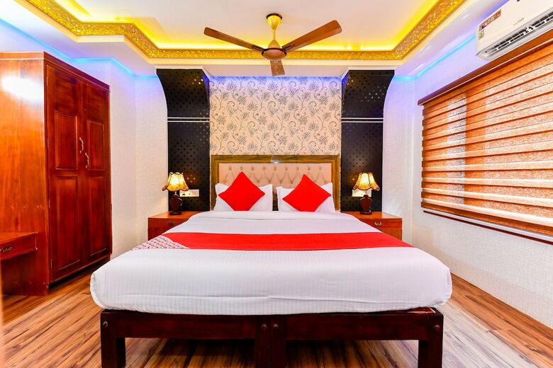 Hotel Oyo 24463 Indigo Luxury 4bhk