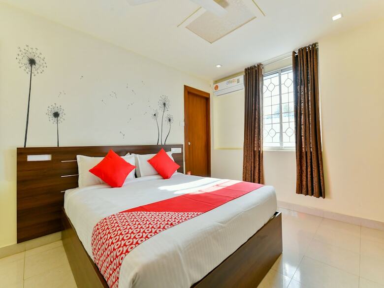 Hotel Oyo 17072 Meridian Regency