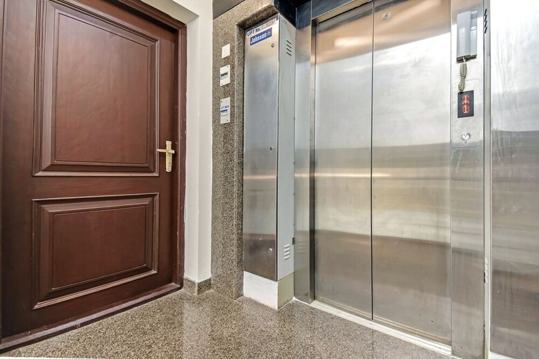 Hotel Oyo Flagship 18452 Pritam Airport Inn