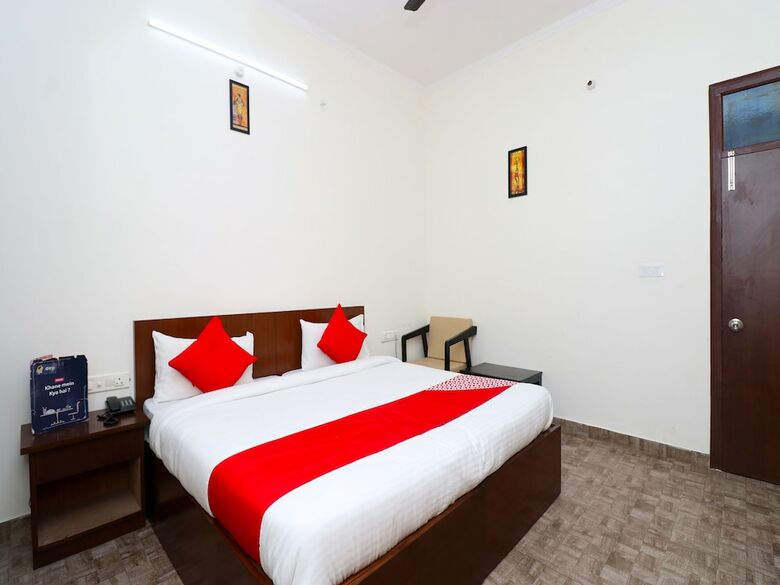 Oyo 26611 Anand Mangal Hotel