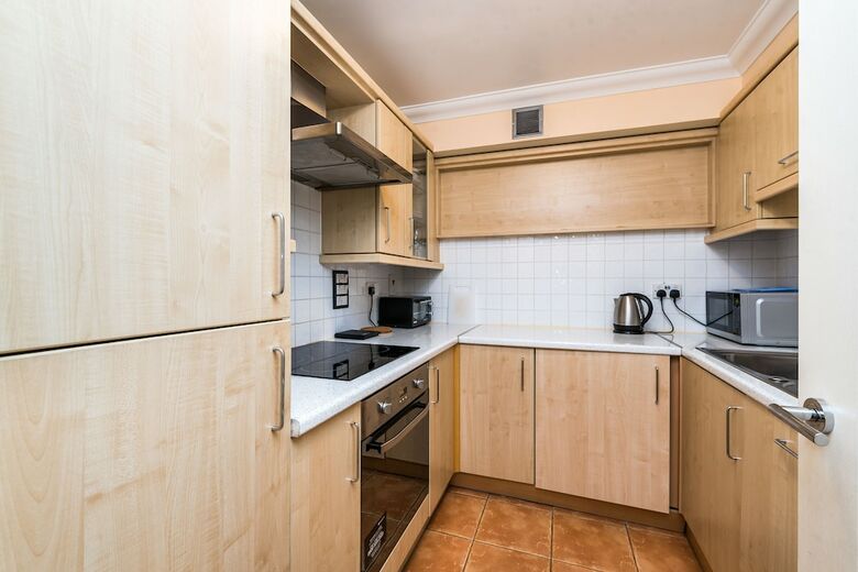 Fitzrovia Apartments By All� Housing