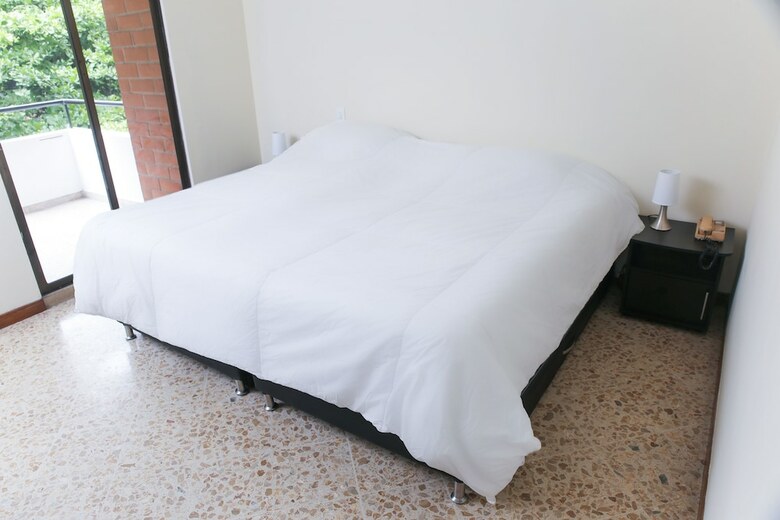 Apartamentos Saint Geny By Nomad Guru