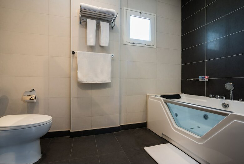 Hotel Naviti Warwick Dammam