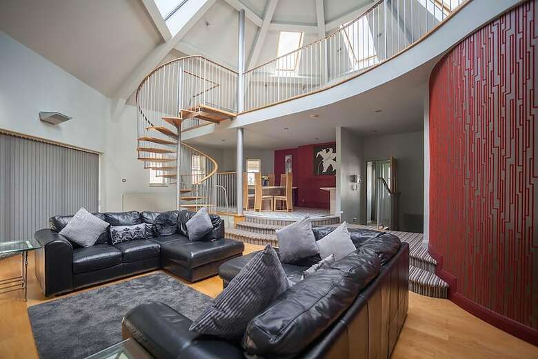Apartamentos Tower House