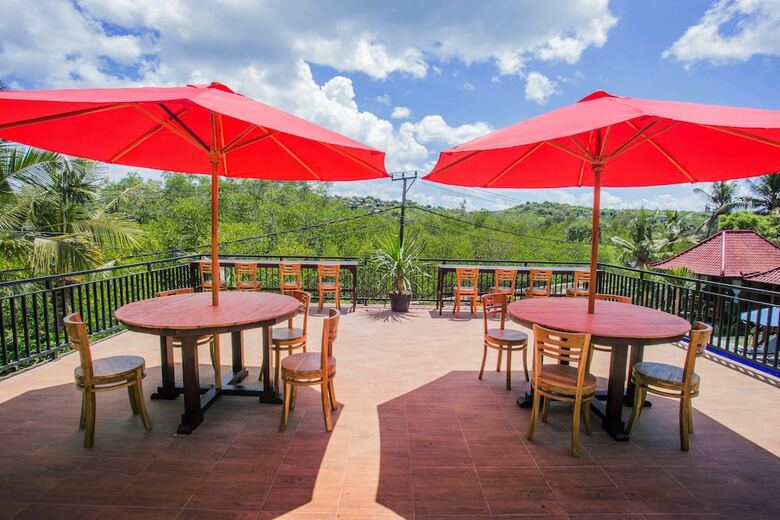Hotel Maha Guru Huts