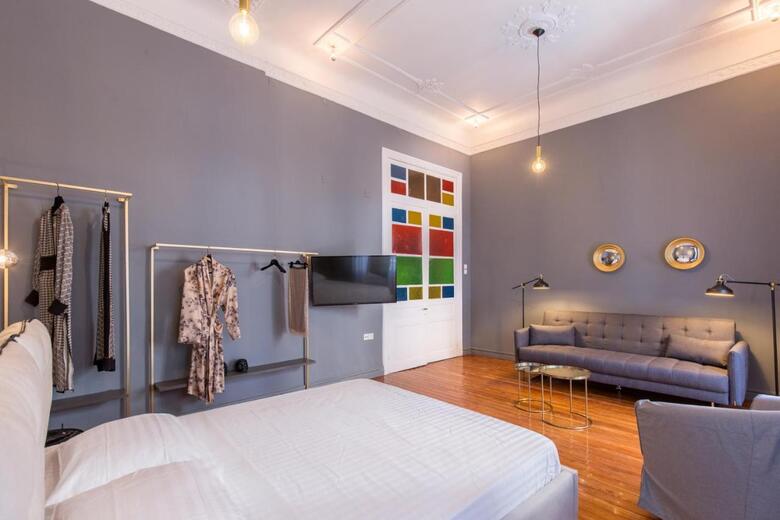 Soho Apartments