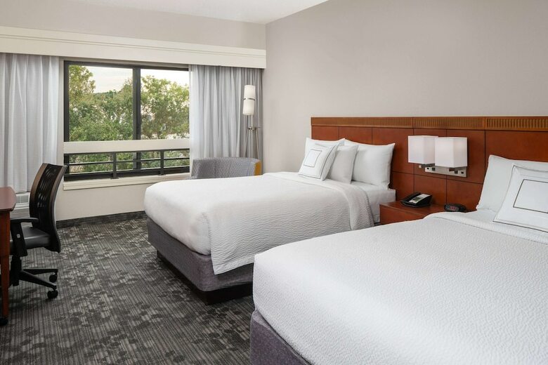 Hotel Courtyard Miami Lakes By Marriott