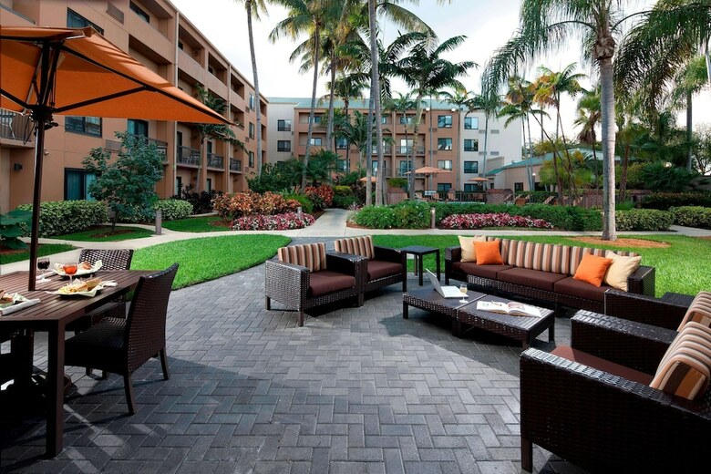 Hotel Courtyard Miami Lakes By Marriott