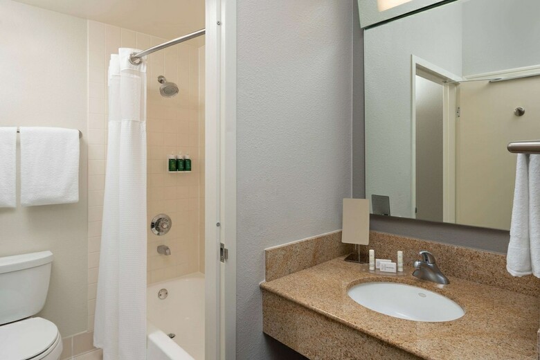 Hotel Courtyard Miami Lakes By Marriott