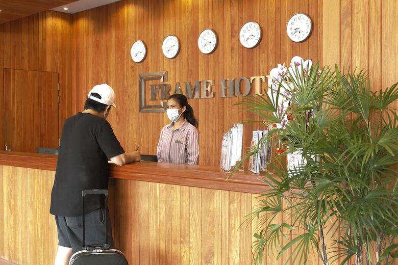 Frame Hotel