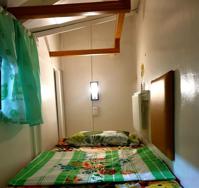 Gardenpod Hostel + Caf�