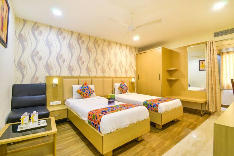 Fabhotel Aasana Grand