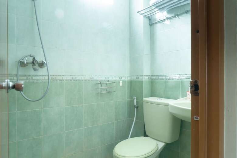 Hostal Oyo 701 Ardellia Hotel