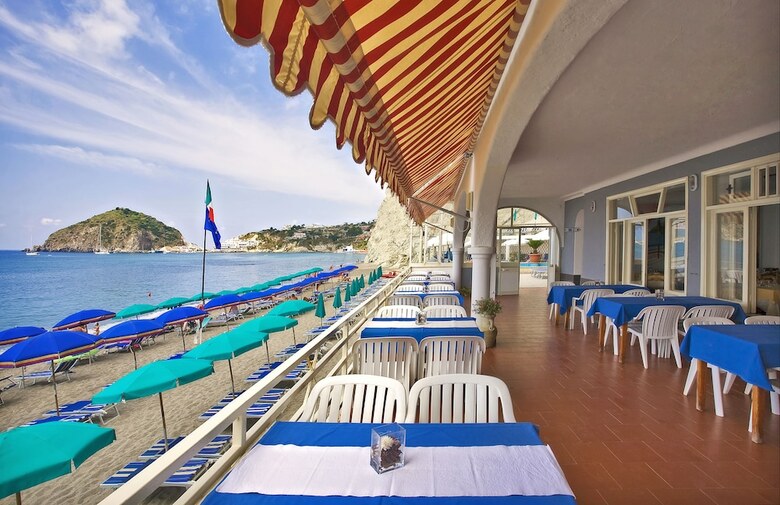 Hotel Vittorio Beach Resort