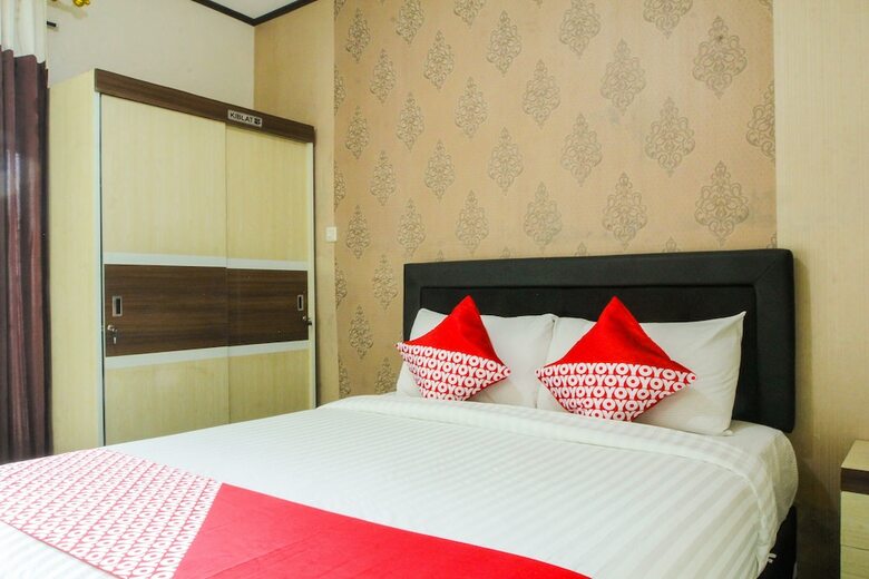 Hostal Oyo 677 Rianes Family Guest House