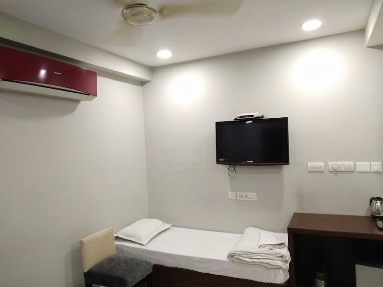 Golden Apple Boutique Hotel