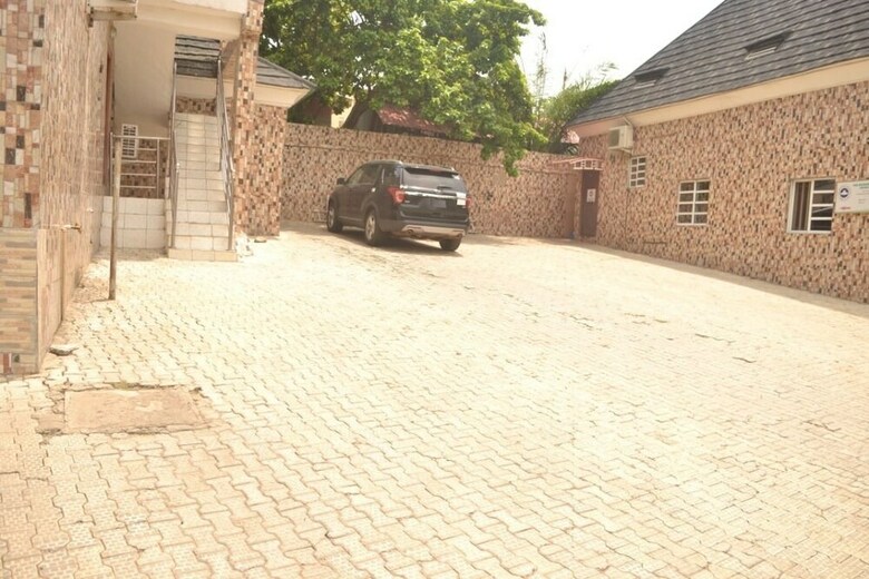Rodze Hotel & Suites
