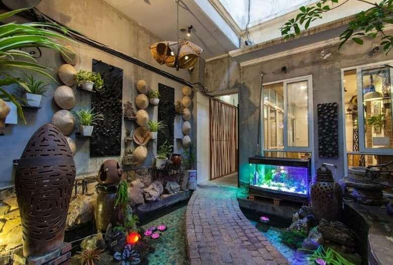 Hotel Dollar Homestay & Travel